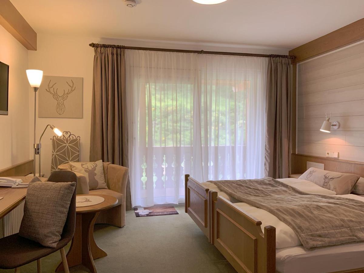 Landhotel Untere Kapfenhardter Muehle Unterreichenbach Ngoại thất bức ảnh