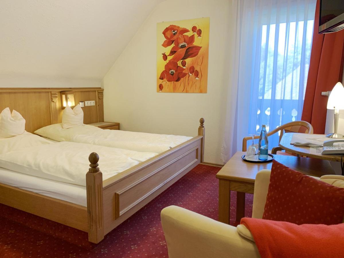 Landhotel Untere Kapfenhardter Muehle Unterreichenbach Ngoại thất bức ảnh