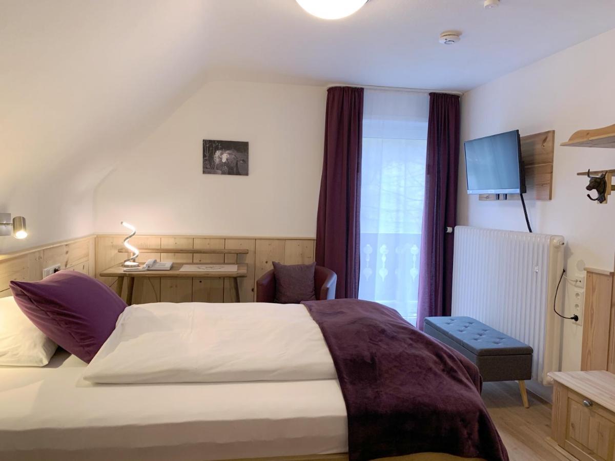 Landhotel Untere Kapfenhardter Muehle Unterreichenbach Ngoại thất bức ảnh