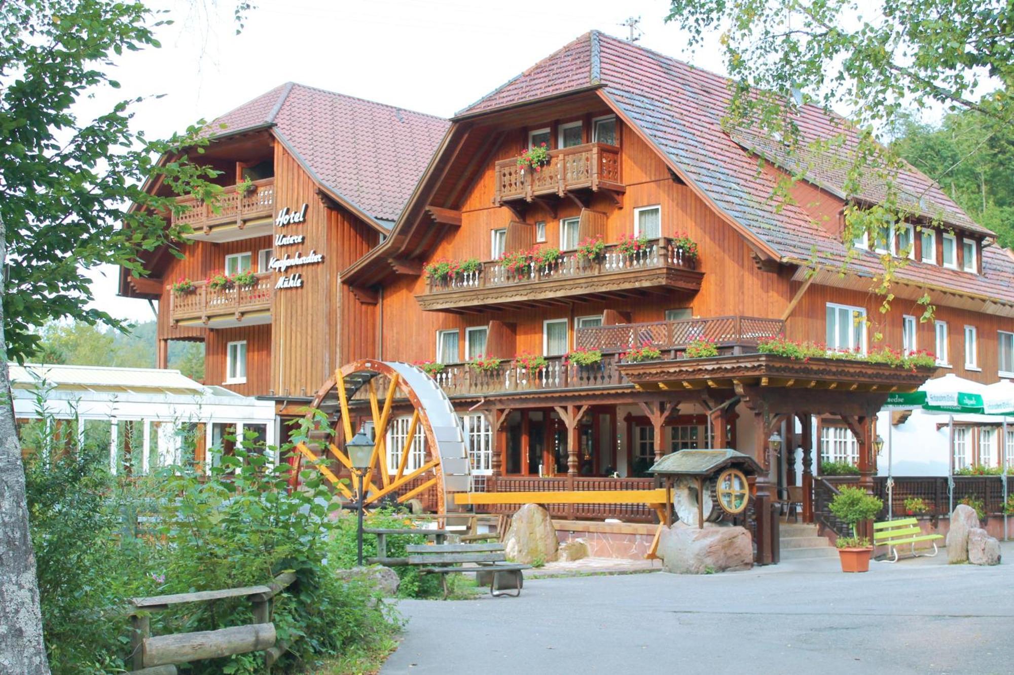 Landhotel Untere Kapfenhardter Muehle Unterreichenbach Ngoại thất bức ảnh