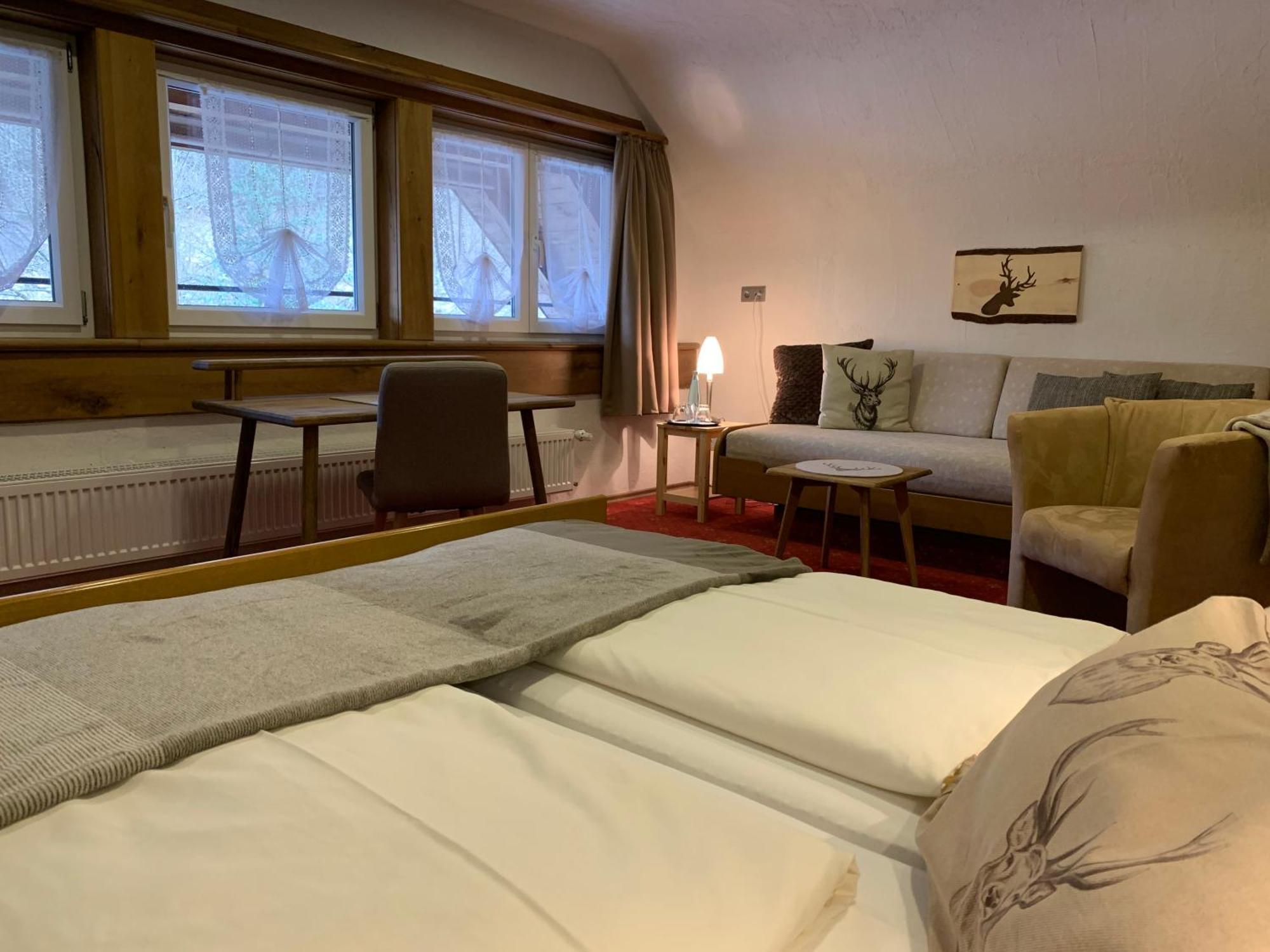 Landhotel Untere Kapfenhardter Muehle Unterreichenbach Ngoại thất bức ảnh